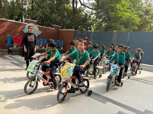 CYCLE RALLY: GO GREEN 