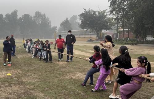 Tug of war activity 